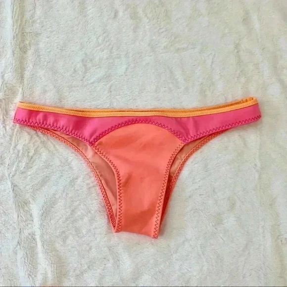 Victoria’s Secret pink and orange bikini b… - Picture 1 of 3